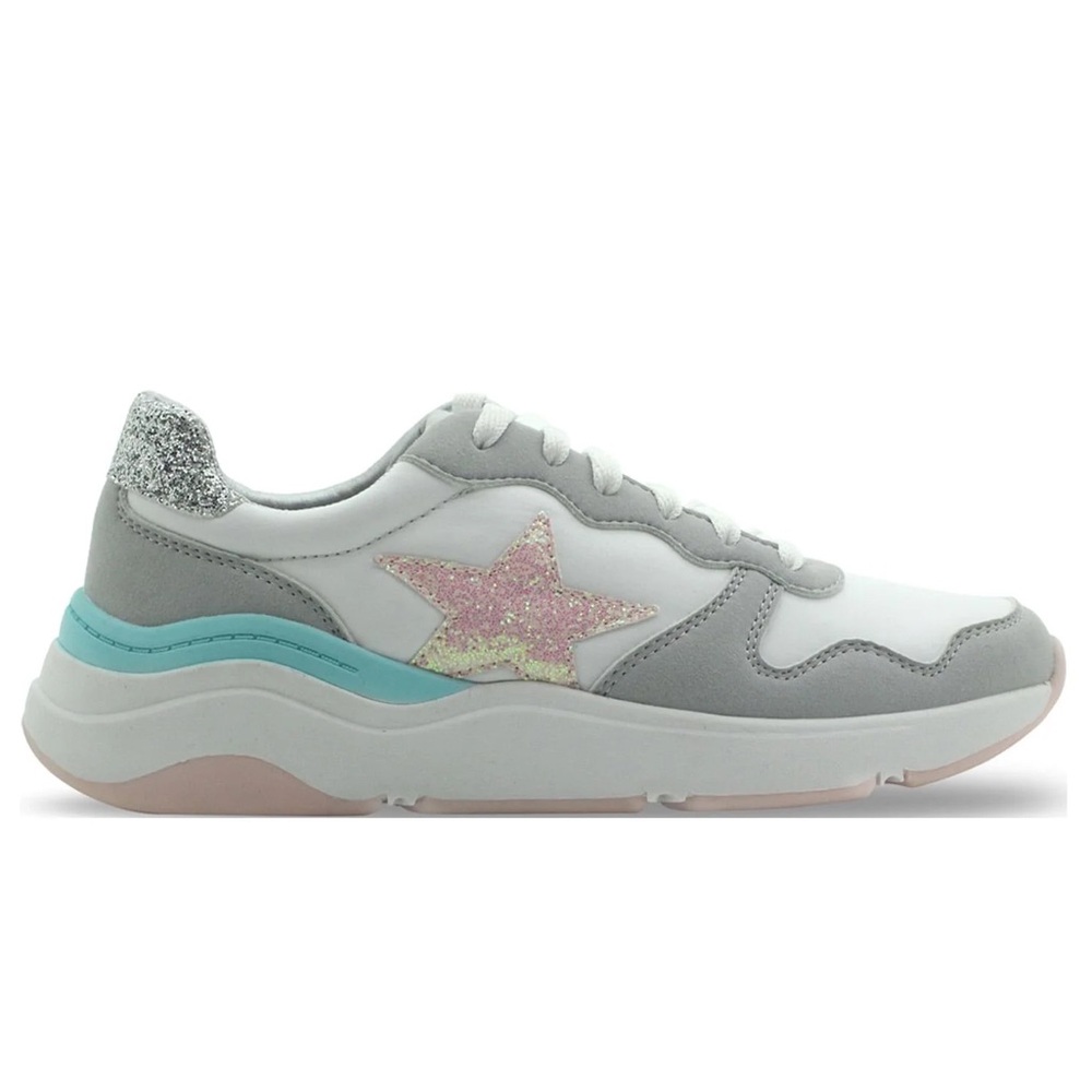 No Boundaries Chunky White Sneakers with Pink Star